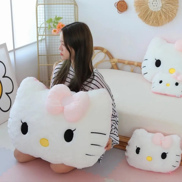 Pillow - almohada Hello Kitty - Picture 1 of 2